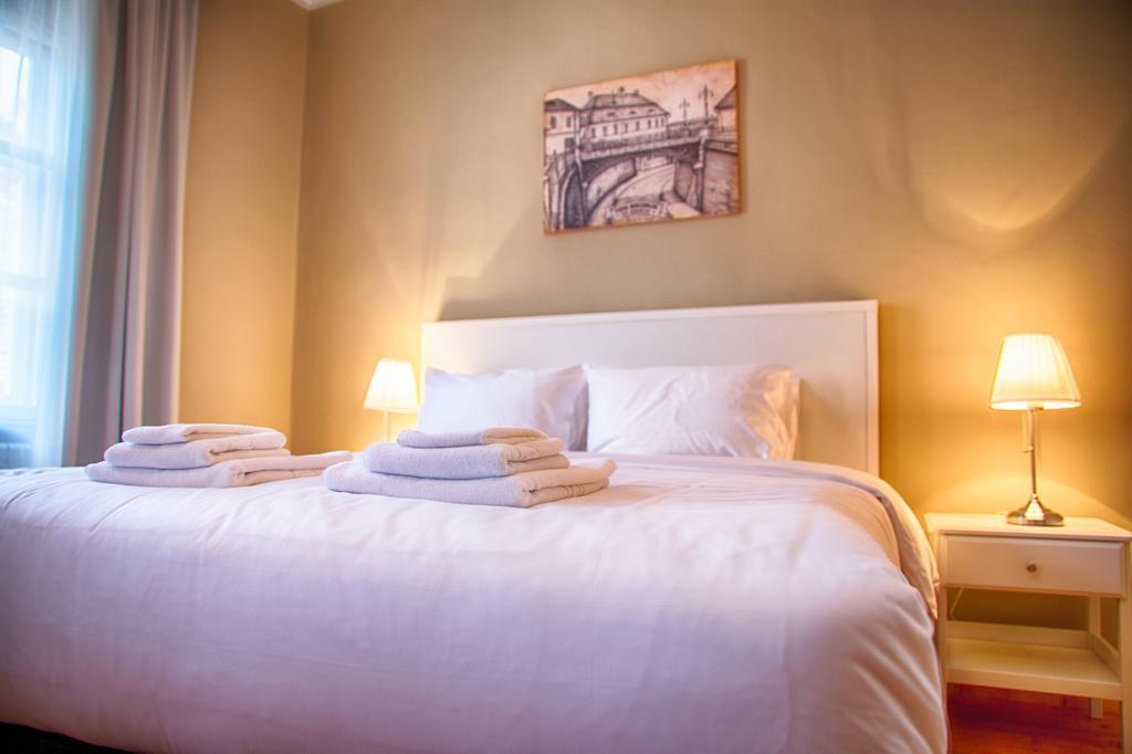 Goldsmith Bed & Breakfast Sibiu Exterior photo